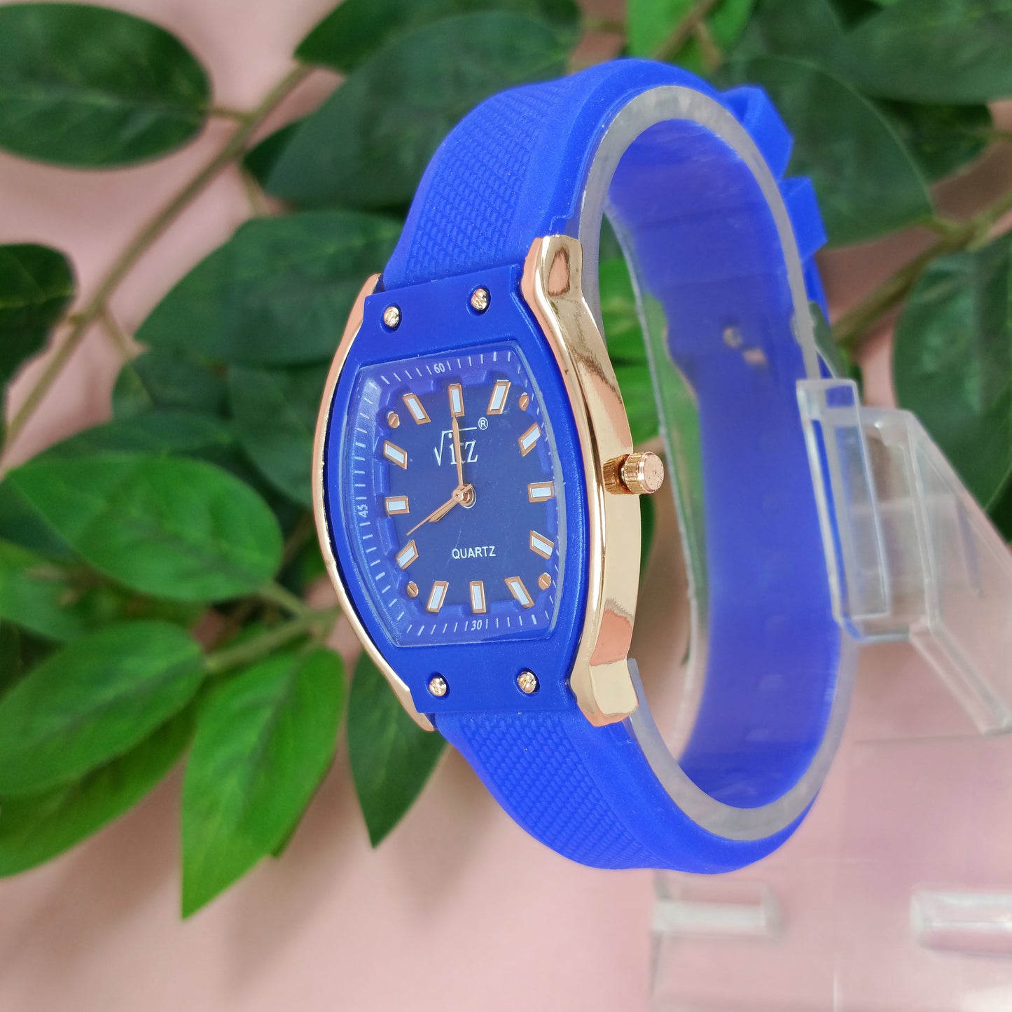 Blue Sporty Quartz Watch – Stylish Rubber Strap