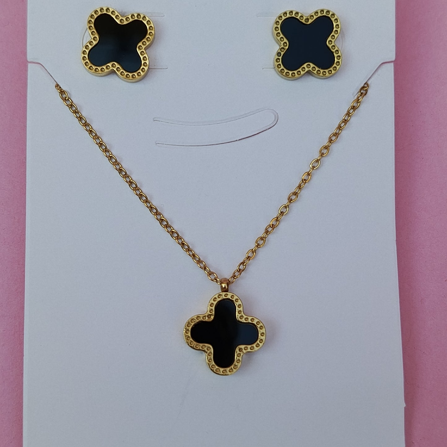 Elegant Black Clover Pendant & Earring Set