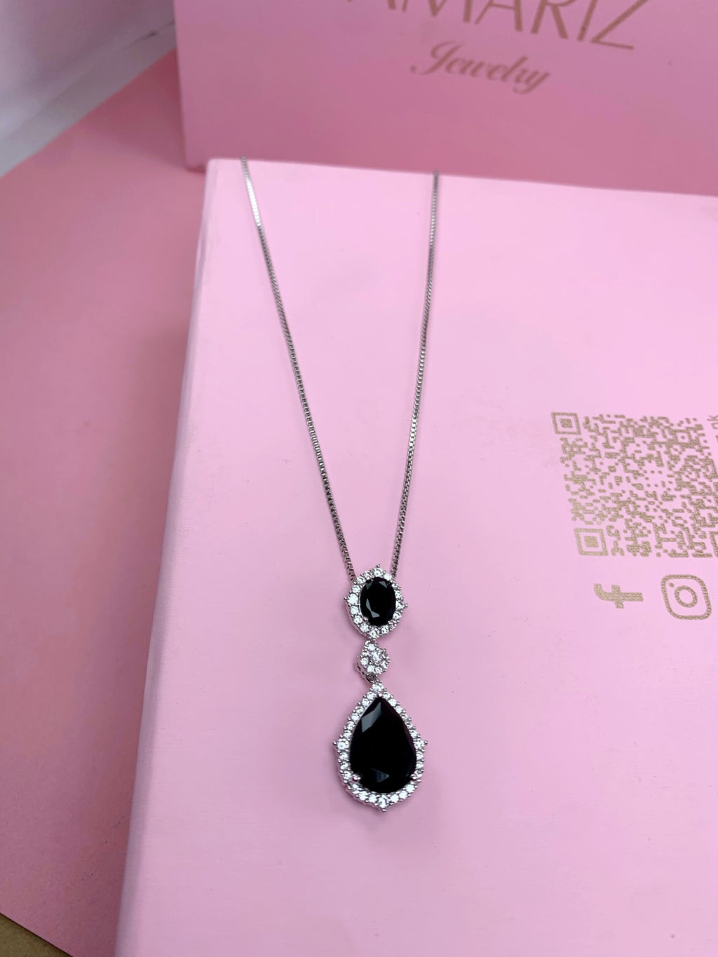 Elegant Black Onyx Jewelry Set with Watch & Luxury Gift Box