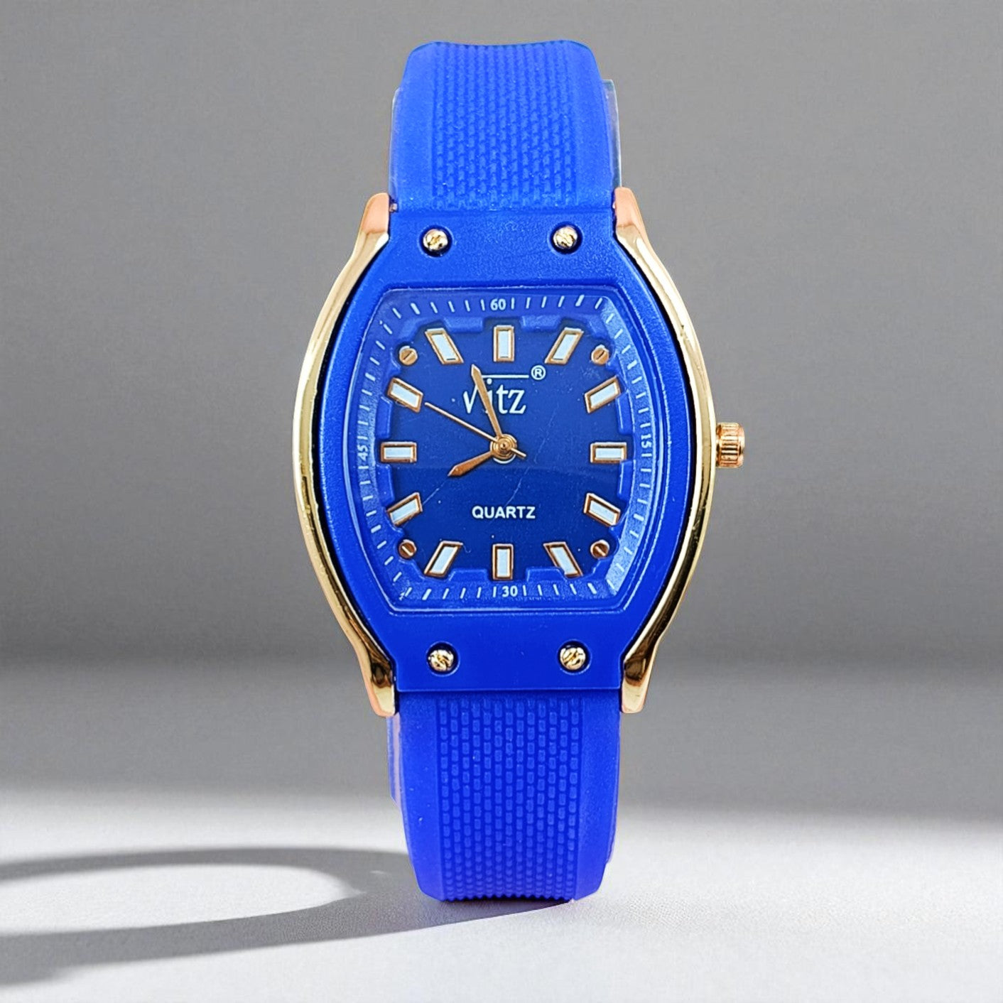 Blue Sporty Quartz Watch – Stylish Rubber Strap