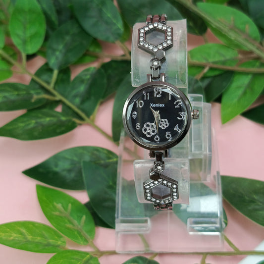 Black Crystal Bracelet Watch for Women Elegant Round Dial for girls