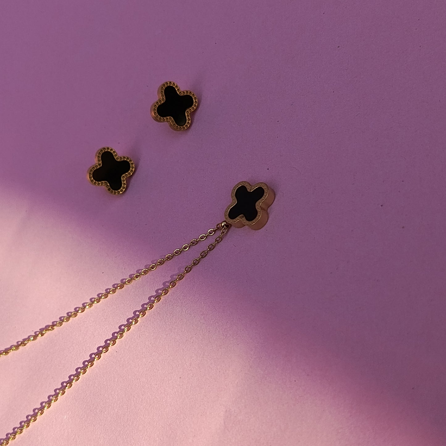 Elegant Black Clover Pendant & Earring Set