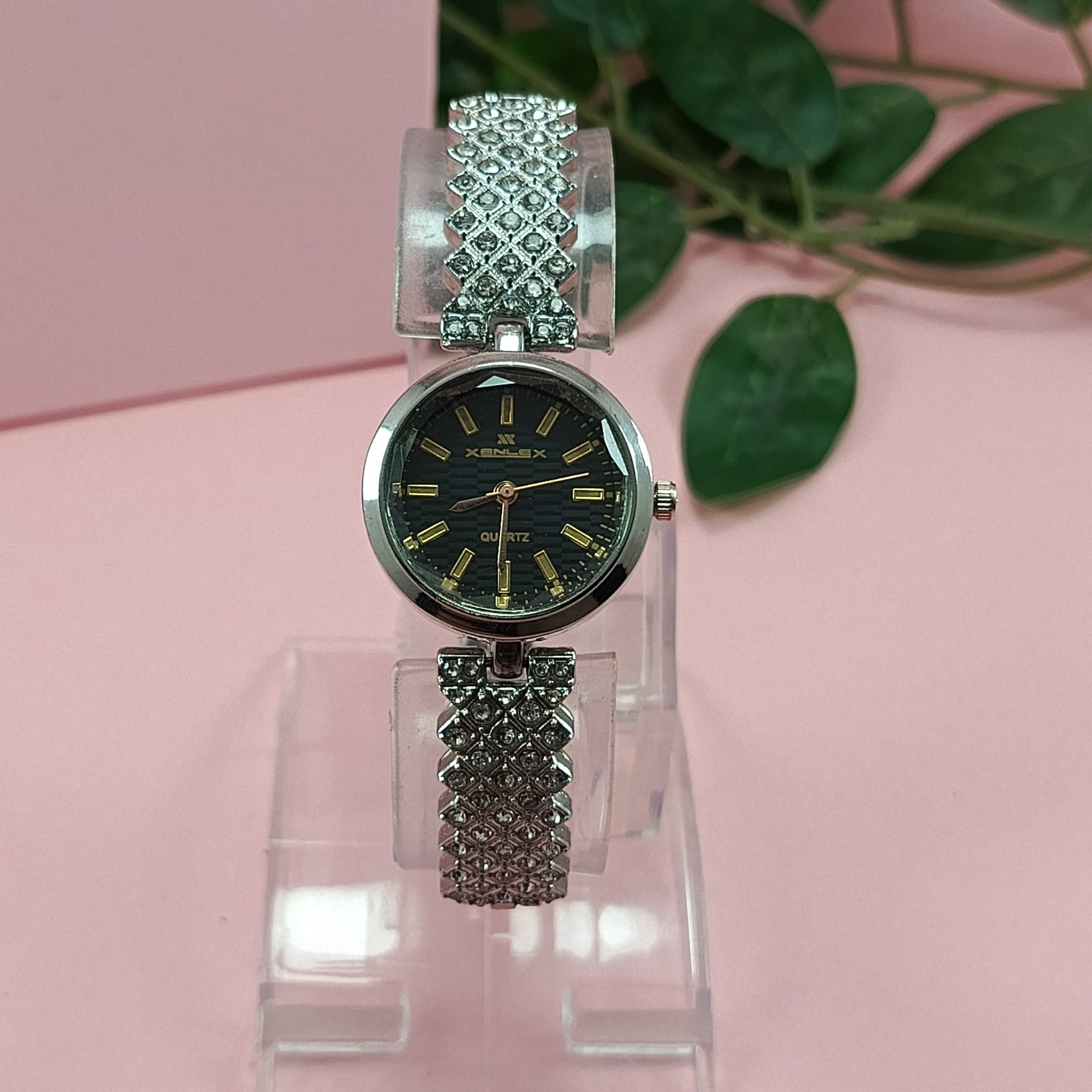 Quartz Ladies' Watch, Elegant Silver Crystal Band