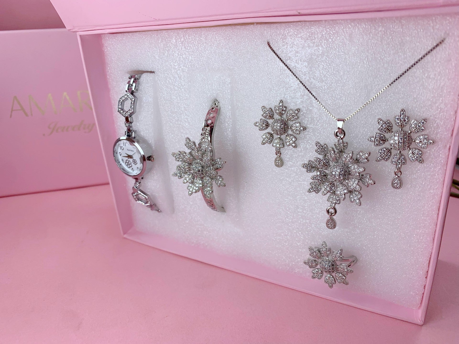 Luxury Silver Snowflake Jewelry Set with Watch | Amariz Jewelry